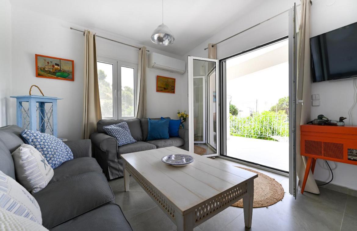 Anchor Villa Troulos Exterior photo